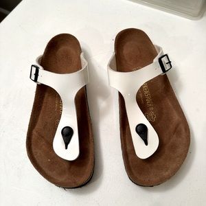 BIRKENSTOCK Gizah white patent leather worn gently